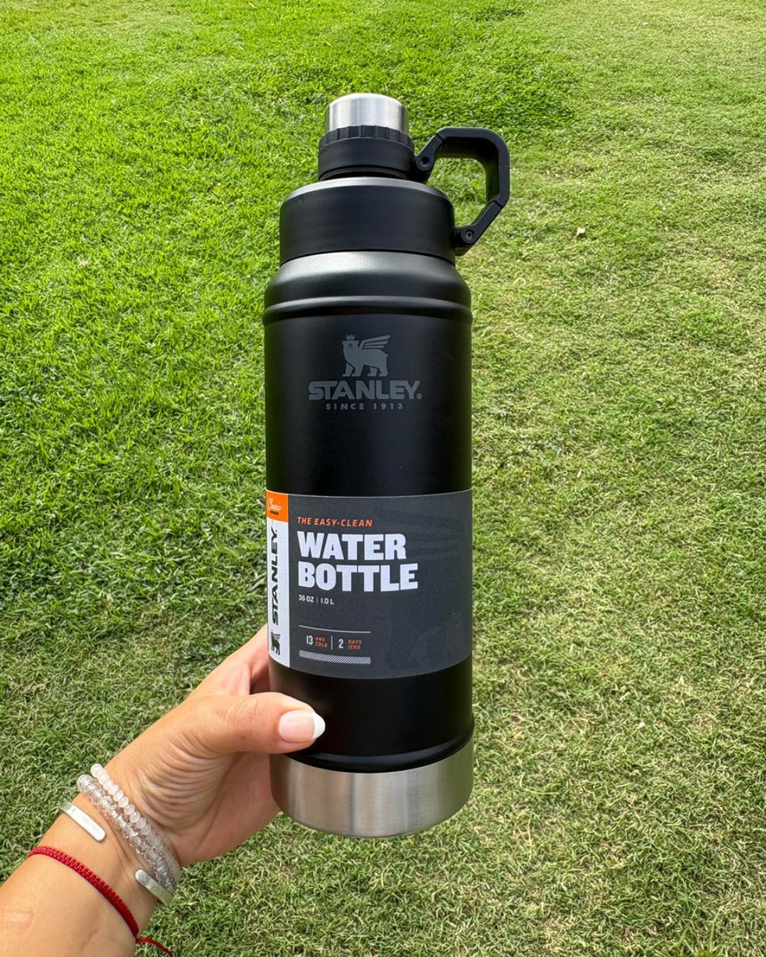 Botella De Agua Stanley - 1 lt. - Negra